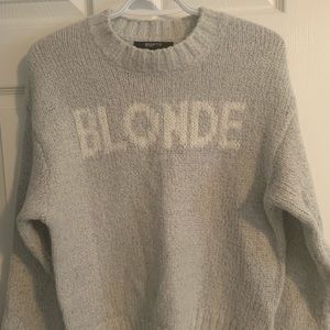 Blonde super soft sweater